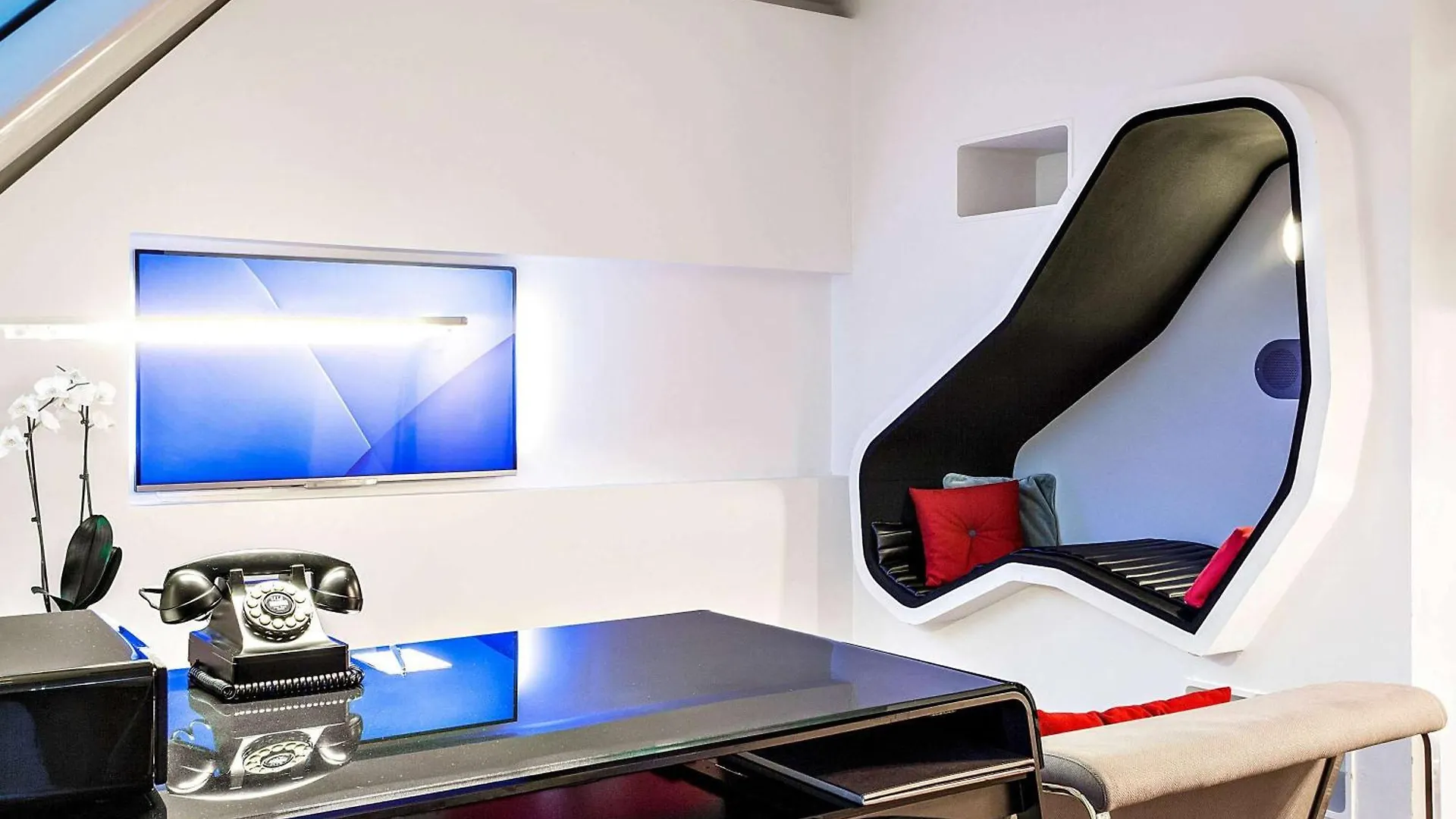 Novotel Les Halles Hotel 4*
