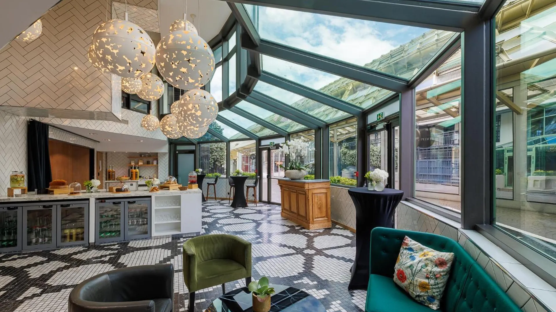 Novotel Les Halles Hotel 4*